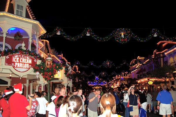 Family Travel: Visiting Disney World at Christmastime