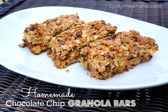 Healthy Homemade Chocolate Chip Granola Bars