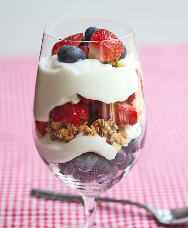 Berry Yogurt Parfait