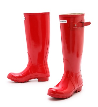 hunter tall gloss boots in red