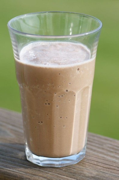 Healthy Breakfast Smoothie Recipes: chocolate banana smoothie + 9 more