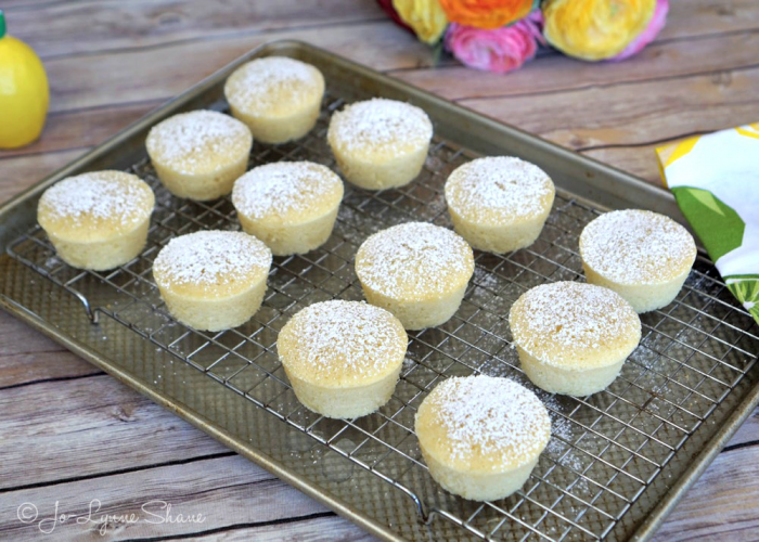 Quick & Easy Lemon Muffins