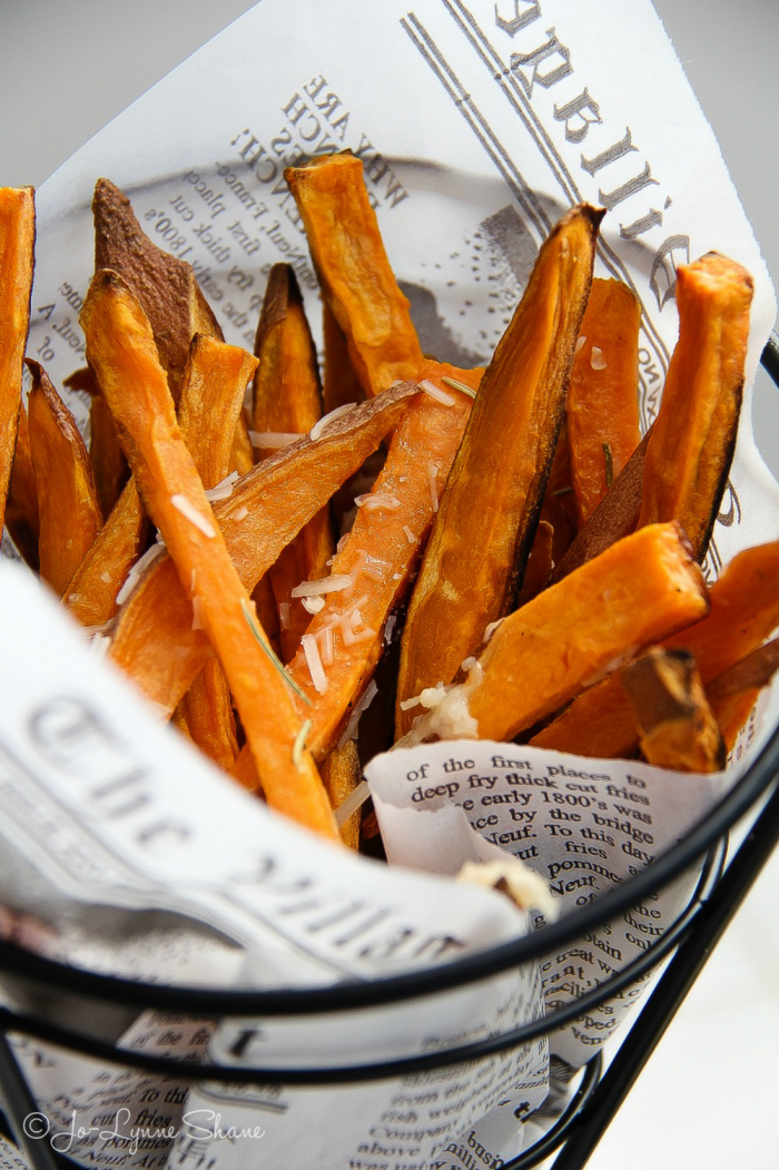 My new favorite indulgence is sweet potato fries. They're paleo-friendly, nutritious, and oh-so-yummy, and this sweet potato fries recipe is super easy!