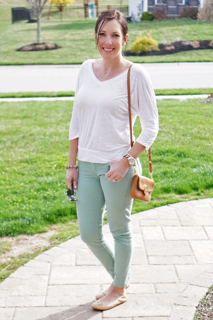 Fashion Over 40: Wearable Spring Outfit Ideas for Moms