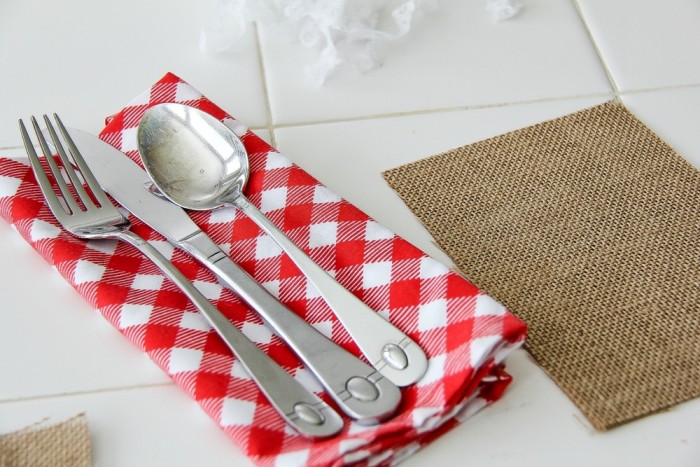 how to make a cutlery pocket for picnics and parties