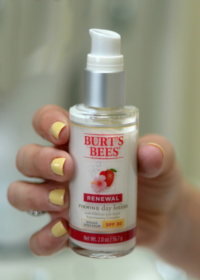 Try the #28DayFaceCleanse with the NEW Burt's Bees Renewal Skin Care Line and see the difference in just 4 weeks!