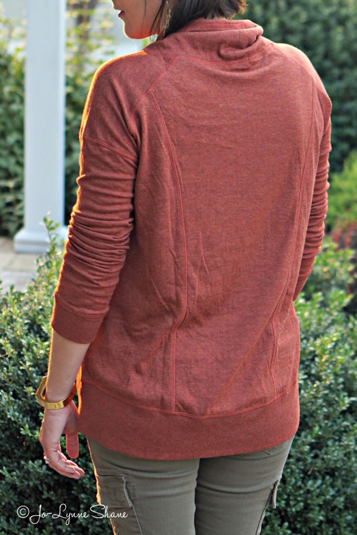 26 Days of Fall Outfits: Rust Pullover Back View