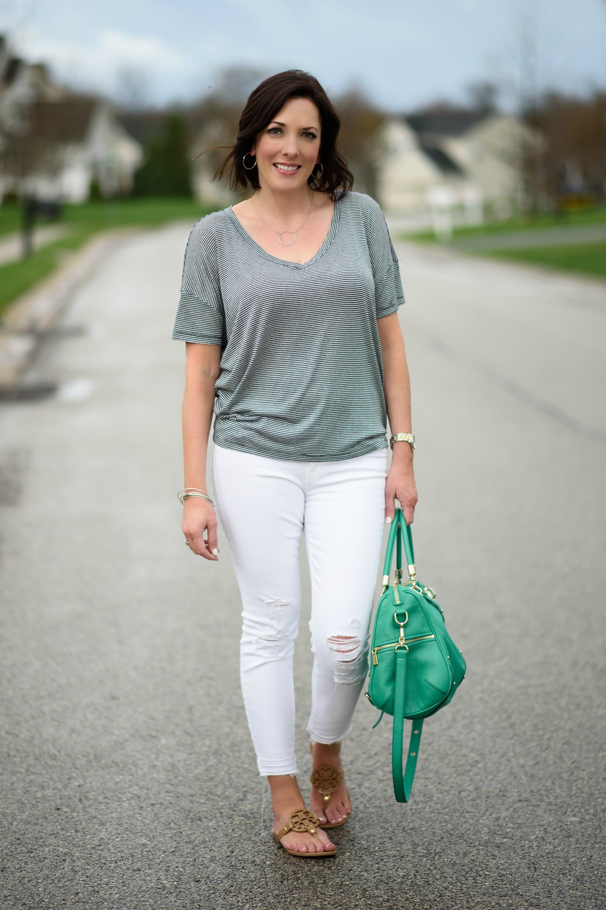 Spring Outfit Inspiration: Navy and White with a Kelly Green bag