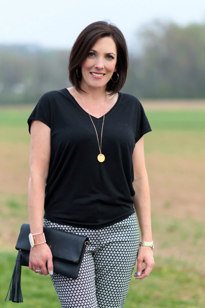 Black and White Outfit : work wear for women over 40