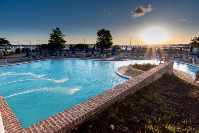 swimming-pool-at-hyatt-chesapeake
