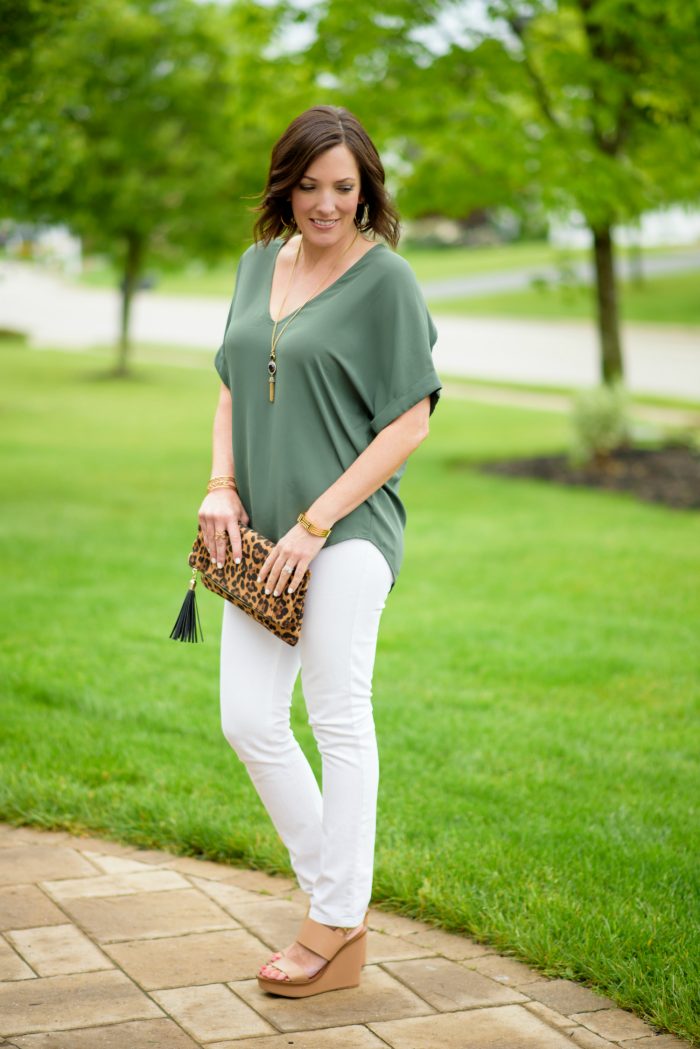 Spring Outfit Ideas: Lush Cuff Sleeve Woven Tee with white skinnies, neutral sandals & leopard clutch