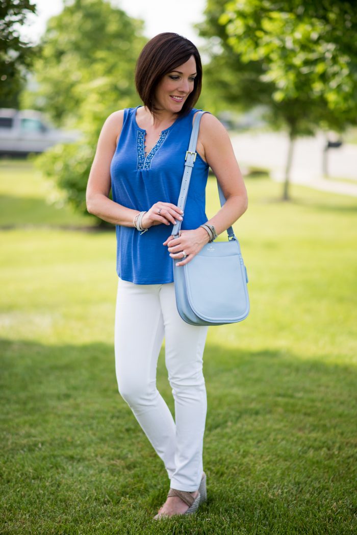 This is such a fresh and classy summer outfit with white skinny jeans for women over 40. I paired it with the White House Black Market Embroidered Romantic Tank and Stuart Weitzman Elixir Wedge Sandals.