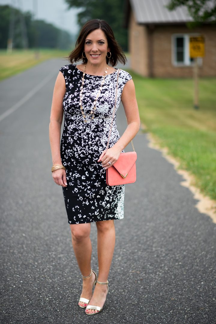 Wedding season is upon us, so today I'm sharing what to wear to a summer wedding. This gathered sheath dress is so flattering and comfortable!