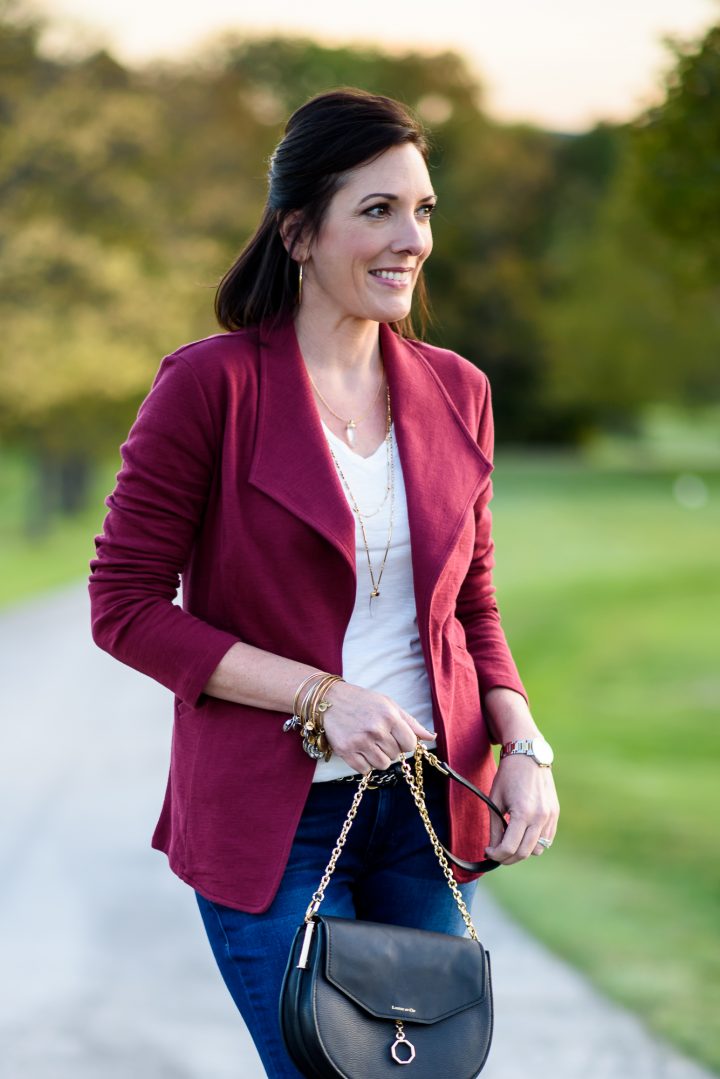 Loving this red knit blazer over a classic white tee!