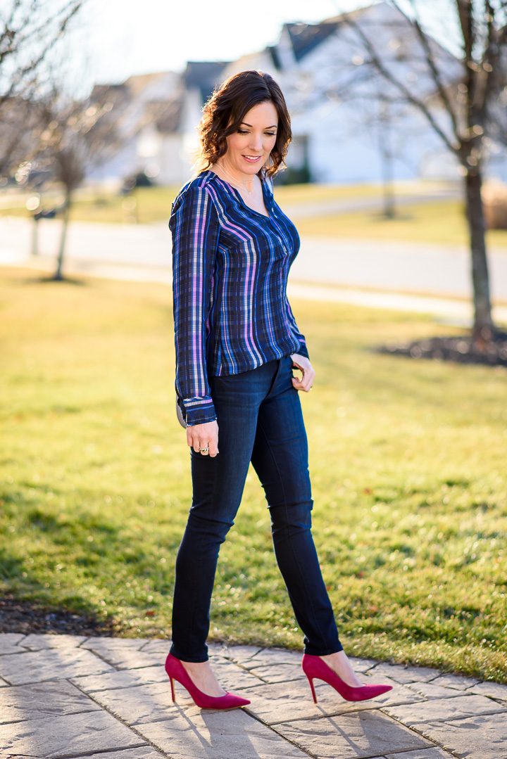 Styling Banana Republic's plaid pipe-edge popover with dark jeans and pink suede pumps for a fun girls' lunch out or casual Friday at the office
