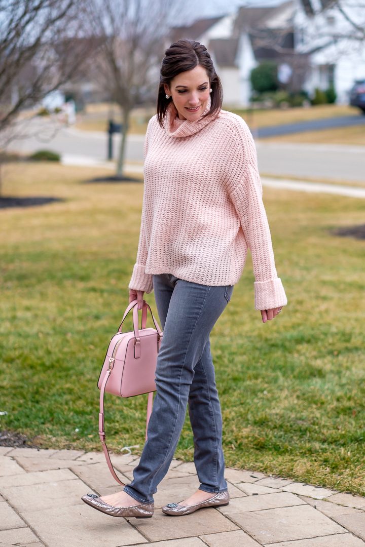 Grey & Pink: Chunky Turtleneck with grey Paige Verdugo skinny jeans