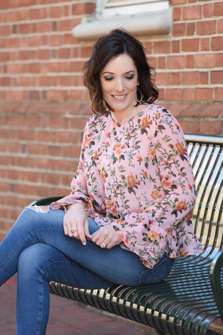 Floral Trumpet Sleeve Top Outfit for Spring