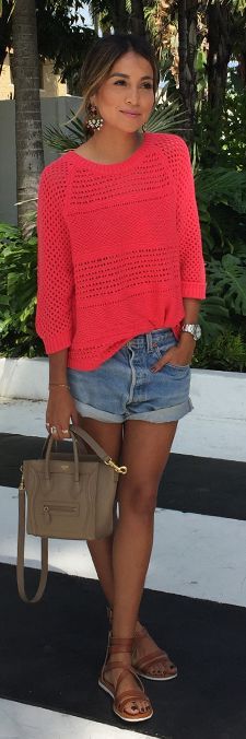 Bright sweater, jeans shorts, gladiator sandals: the perfect casual summer uniform.