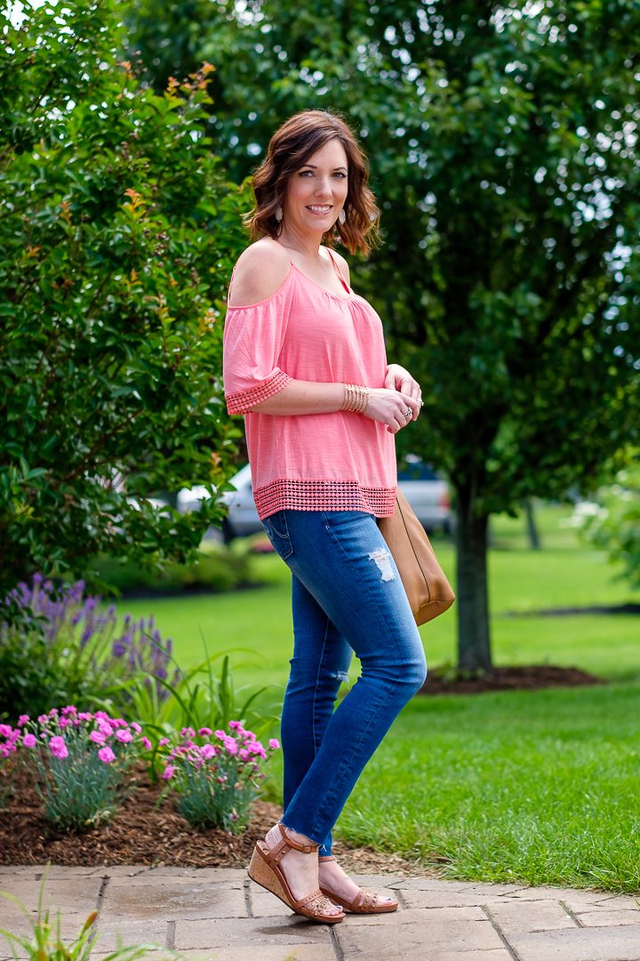 Summer Outfit Inspiration: Coral Top with Distressed Jeans and Cognac Sandals