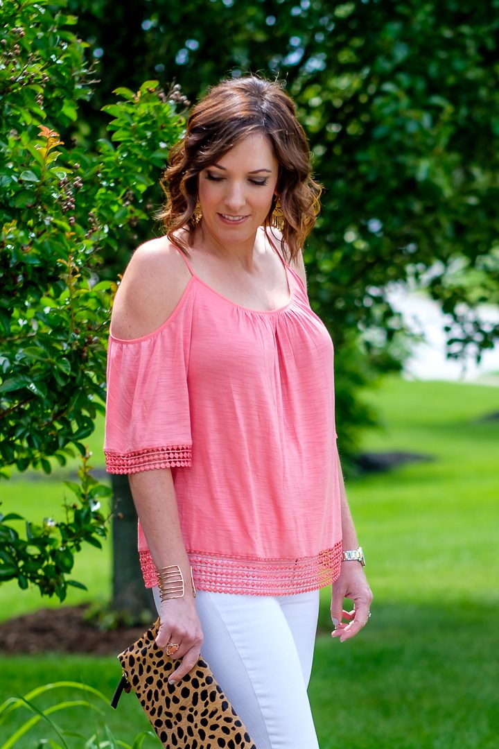 Summer Outfit Inspo: Coral Top with White Jeans and Leopard Clutch